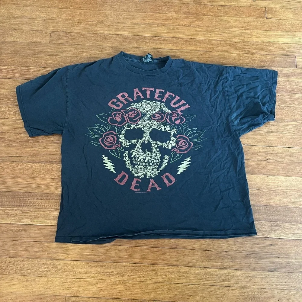 VTG Grateful Dead T-Shirt 2008 2XL with Roses Dancing Bears Skull - Picture 2 of 6